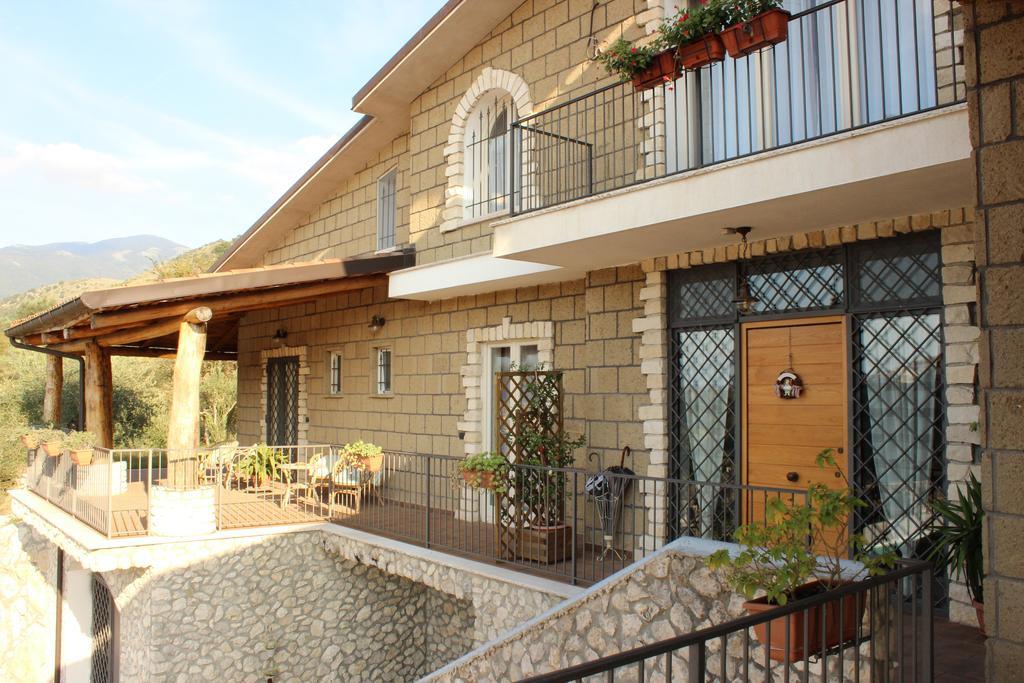 Le Rocce Bed & Breakfast SantʼAgata deʼ Goti Екстериор снимка